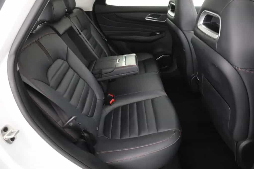 MG HS 1.5 T-GDI Luxury Aut. LED ACC Navi 360° Pano 03/2024-photo-21