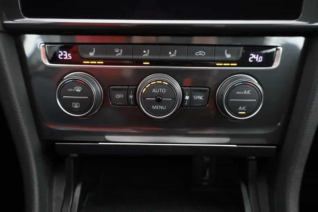 Volkswagen Golf VII 1.4 TSI Comfortline LED Navi ACC 03/2018-photo-11