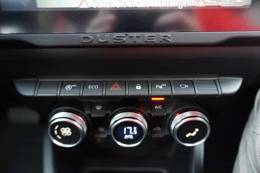 Dacia Duster II 1.3 TCe 150 Extreme EDC LED Navi 360° 11/2022-photo-26