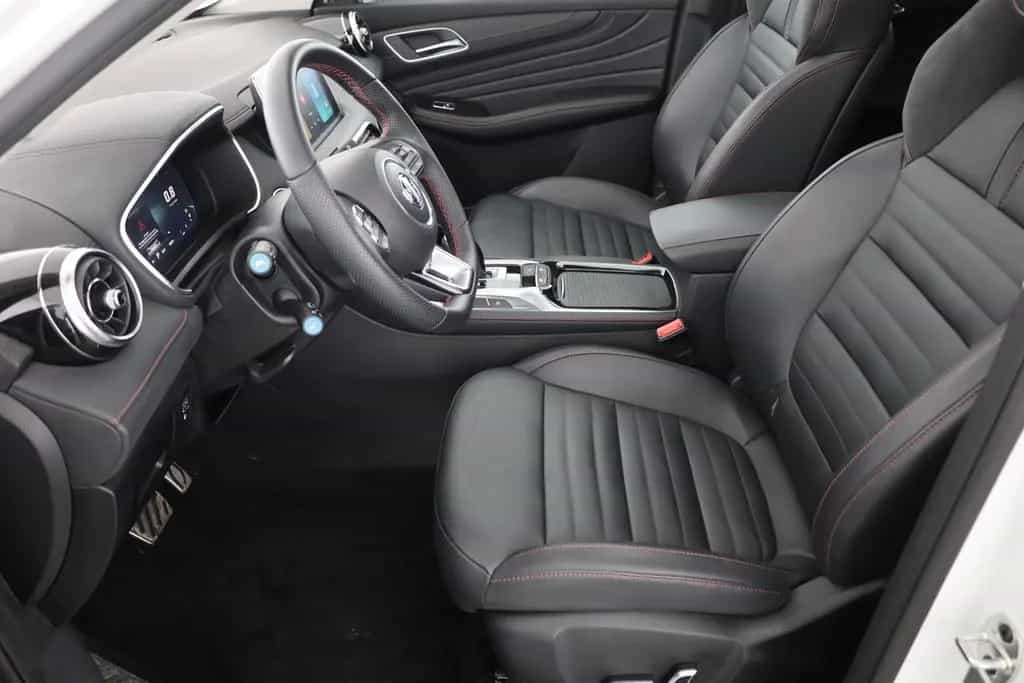 MG HS 1.5 T-GDI Luxury Aut. LED ACC Navi 360° Pano 02/2024-photo-21