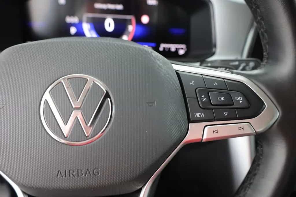 Volkswagen T-Roc 1.5 TSI DSG LED ACC Kamera Sitzheizung 07/2024-photo-16