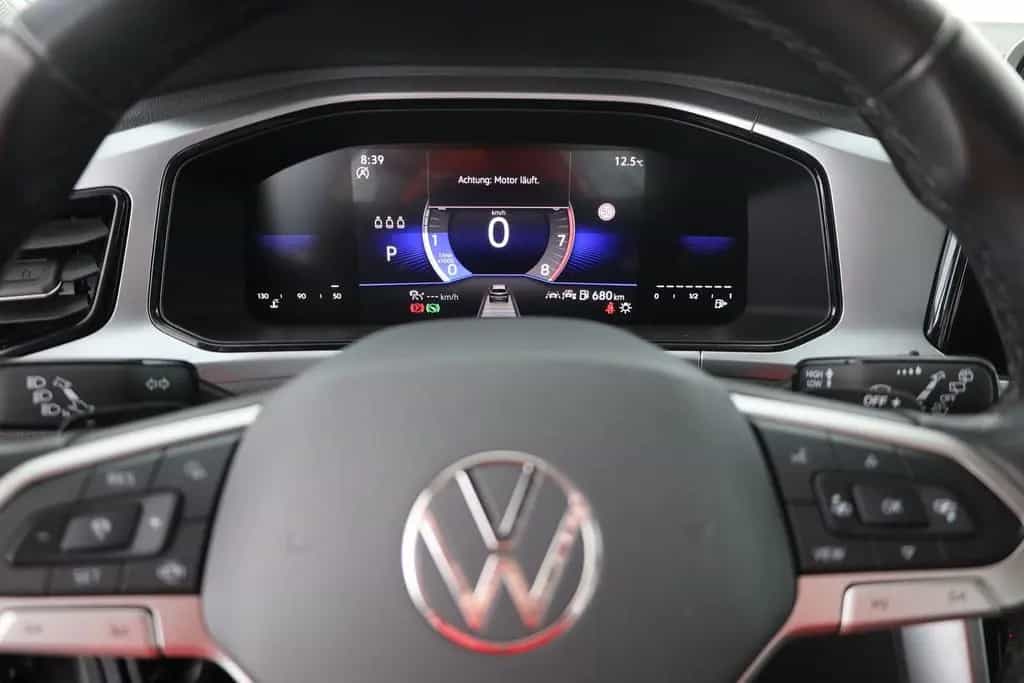 Volkswagen T-Roc 1.5 TSI DSG LED ACC Kamera Sitzheizung 07/2024-photo-17