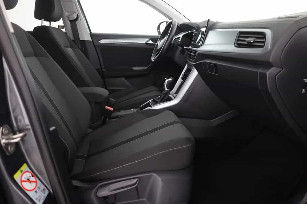 Volkswagen T-Roc 1.5 TSI DSG LED ACC Kamera Sitzheizung 07/2024-photo-23