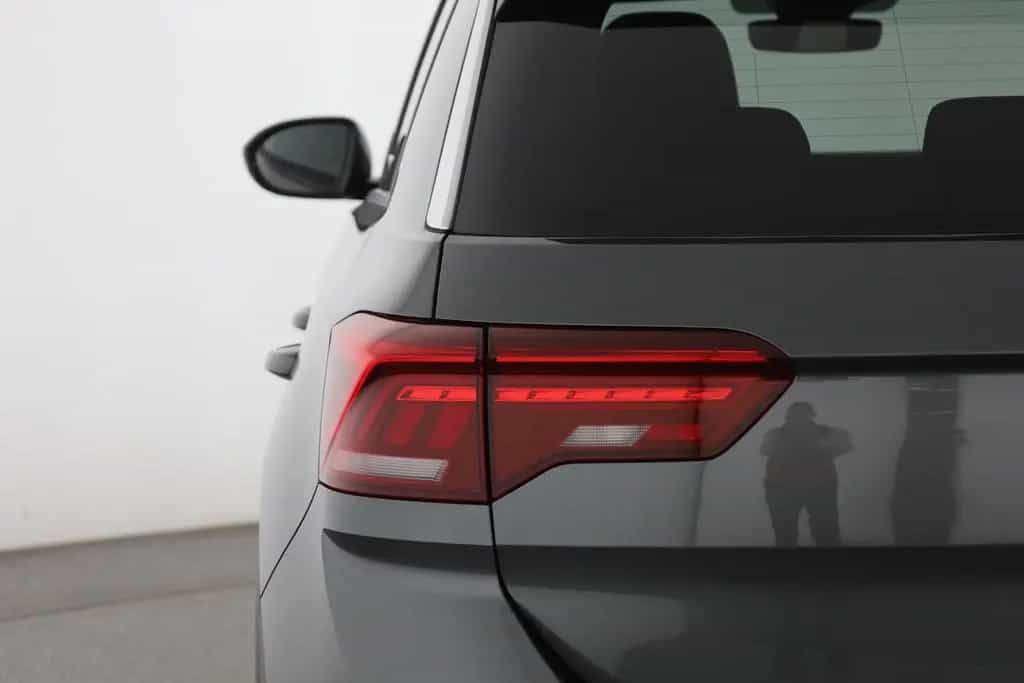 Volkswagen T-Roc 1.5 TSI DSG LED ACC Kamera Sitzheizung 07/2024-photo-29
