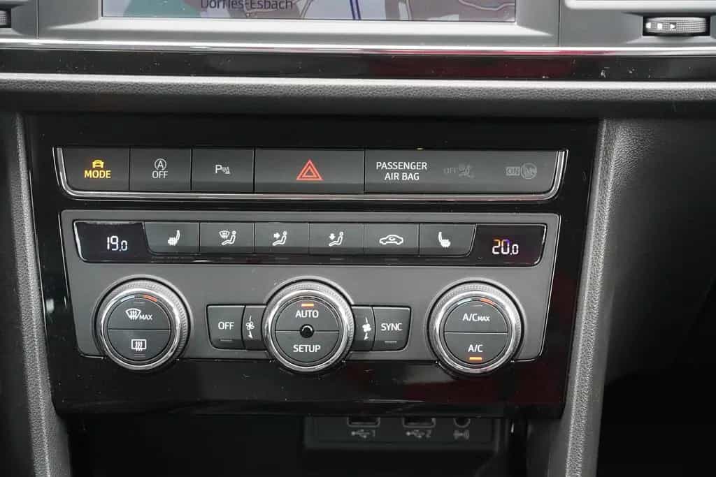 Seat Leon 1.4 FR LED Navi Tempomat USB PDC FullLink 08/2018-photo-19