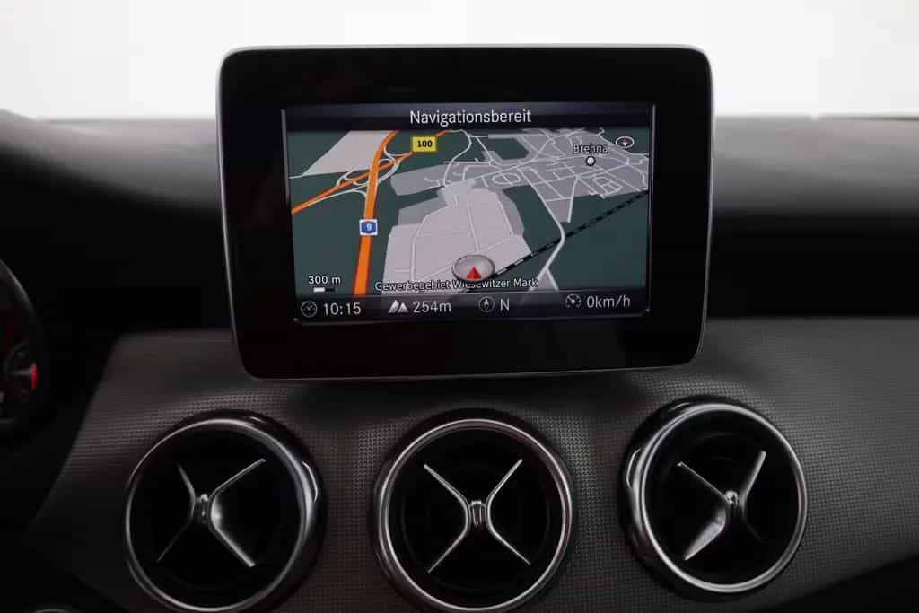 Mercedes-Benz GLA-Class 180 LED Navi Sitzheizung Teilleder PDC ACC 06/2018-photo-10