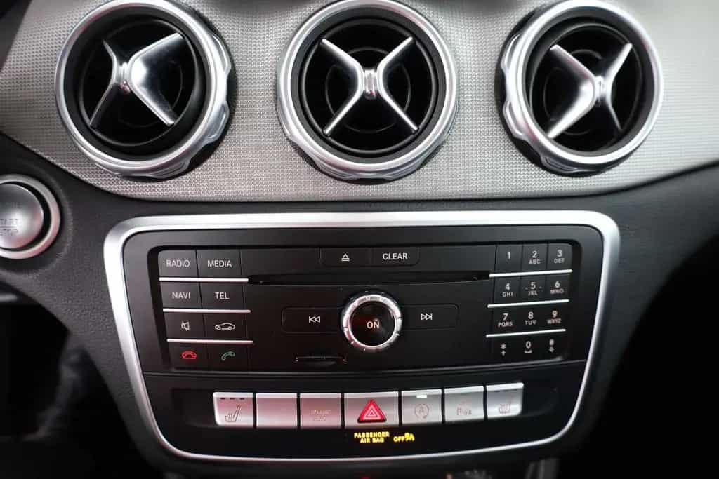 Mercedes-Benz GLA-Class 180 LED Navi Sitzheizung Teilleder PDC ACC 06/2018-photo-11
