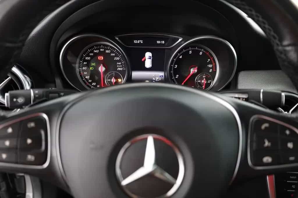 Mercedes-Benz GLA-Class 180 LED Navi Sitzheizung Teilleder PDC ACC 06/2018-photo-16
