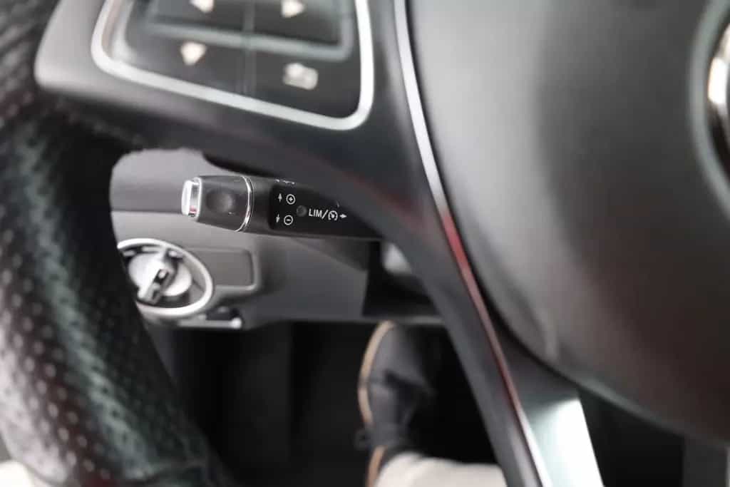 Mercedes-Benz GLA-Class 180 LED Navi Sitzheizung Teilleder PDC ACC 06/2018-photo-17