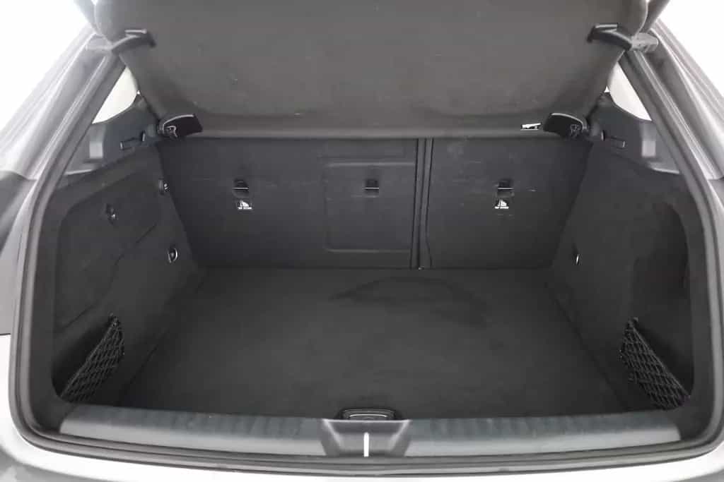 Mercedes-Benz GLA-Class 180 LED Navi Sitzheizung Teilleder PDC ACC 06/2018-photo-25