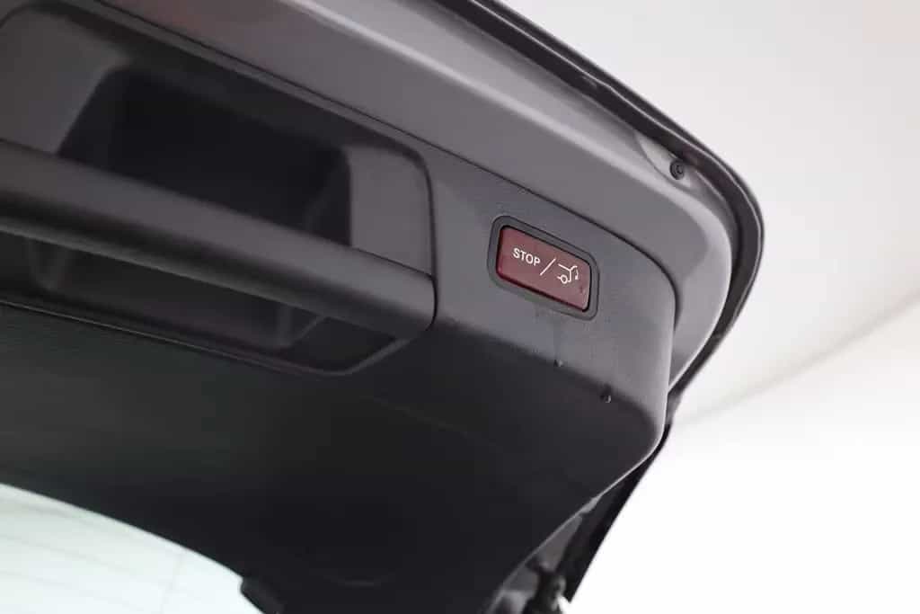 Mercedes-Benz GLA-Class 180 LED Navi Sitzheizung Teilleder PDC ACC 06/2018-photo-26