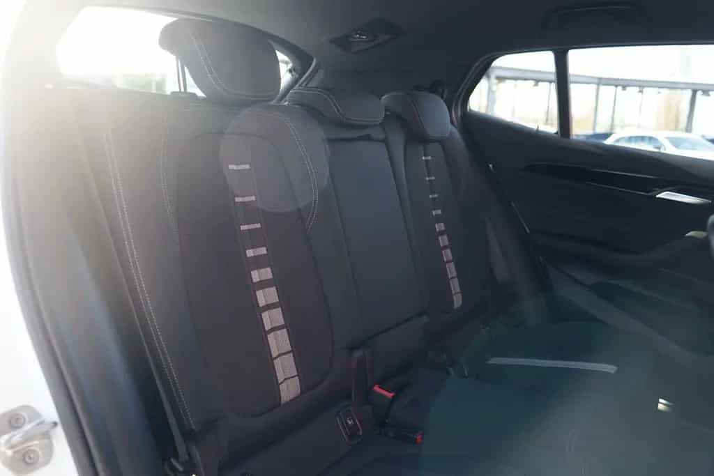 BMW X2 xDrive 20 i Klimaaut. LED Navi Tempomat AHK 06/2020-photo-32