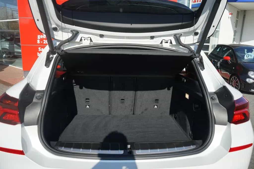 BMW X2 xDrive 20 i Klimaaut. LED Navi Tempomat AHK 06/2020-photo-33