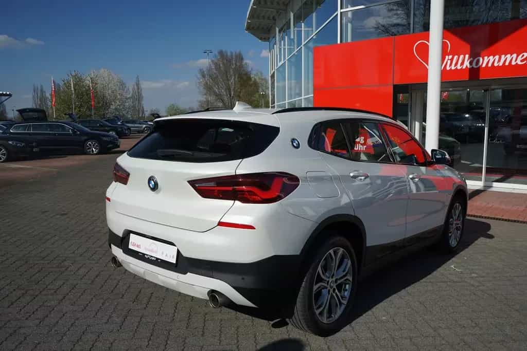 BMW X2 xDrive 20 i Klimaaut. LED Navi Tempomat AHK 06/2020-photo-5
