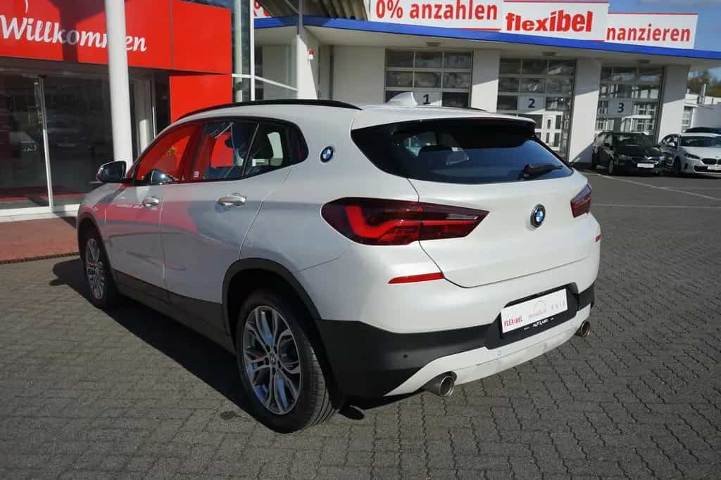 BMW X2 xDrive 20 i Klimaaut. LED Navi Tempomat AHK 06/2020-photo-7
