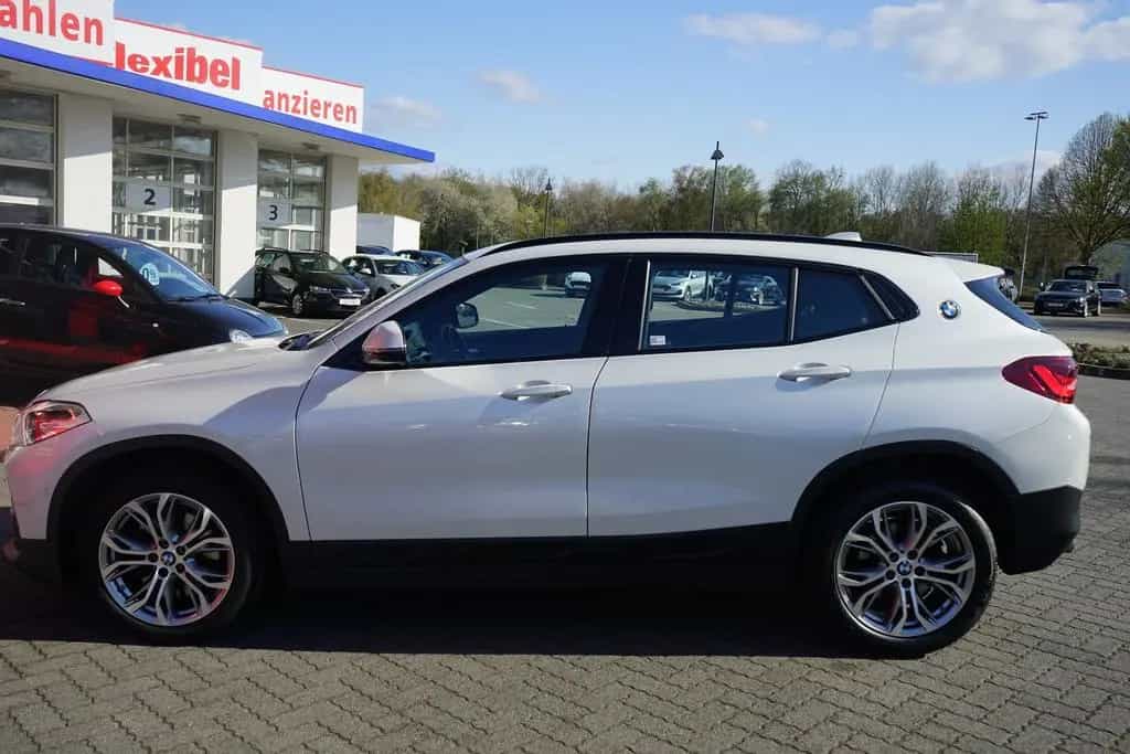 BMW X2 xDrive 20 i Klimaaut. LED Navi Tempomat AHK 06/2020-photo-8