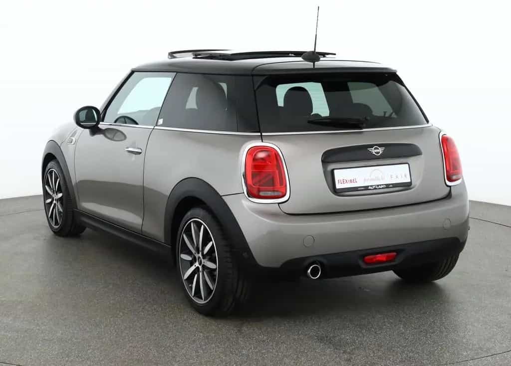 MINI Cooper 1.5 LED Panorama Teilleder Sportsitze USB 01/2019-photo-2