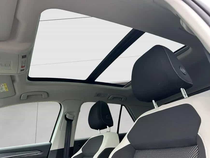 Volkswagen T-Roc 2.0 TSI 4MOTION DSG Panoramaglasdach 04/2021-photo-11