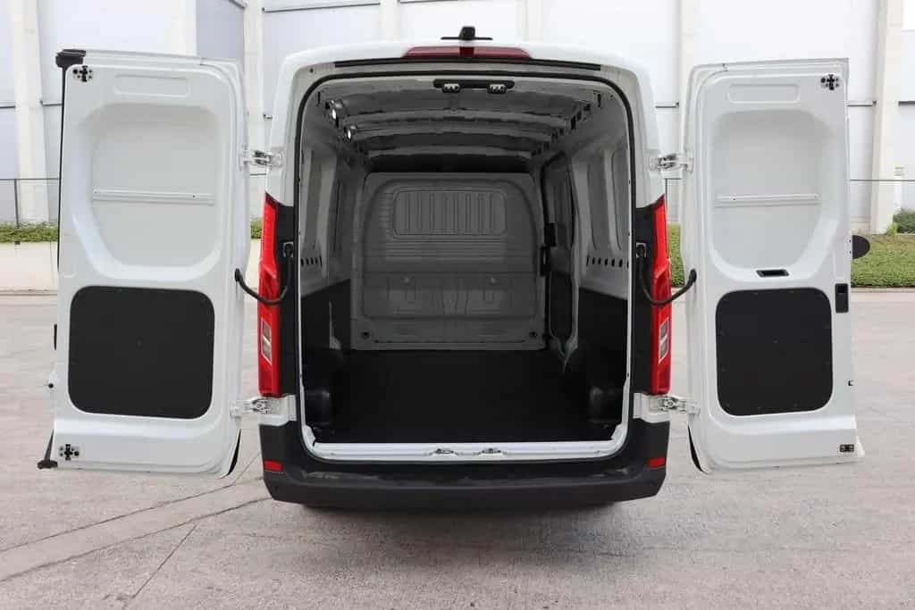 Maxus Deliver 9 L3H2 2,0d LED,CarPlay,Klima,Tempomat 02/2026-photo-14