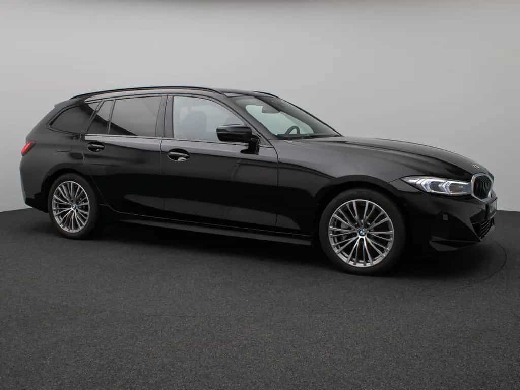 BMW 3 Series 330d Kamera DAB HiFi Leder Sport AdaptLED 18Zoll 02/2023-photo-1