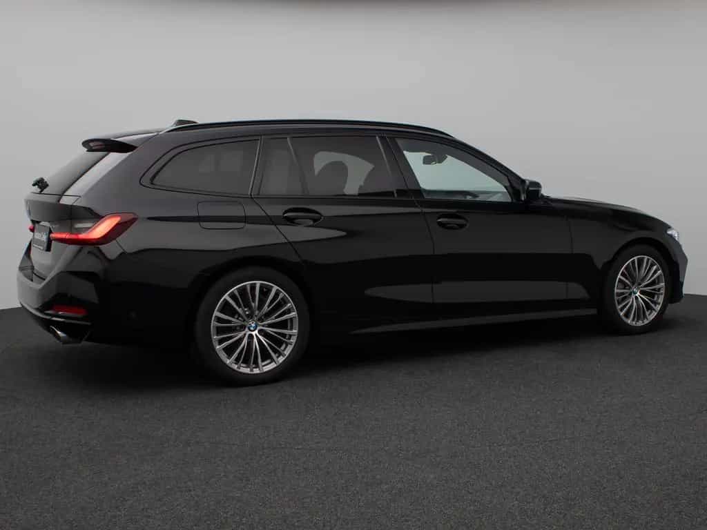 BMW 3 Series 330d Kamera DAB HiFi Leder Sport AdaptLED 18Zoll 02/2023-photo-3