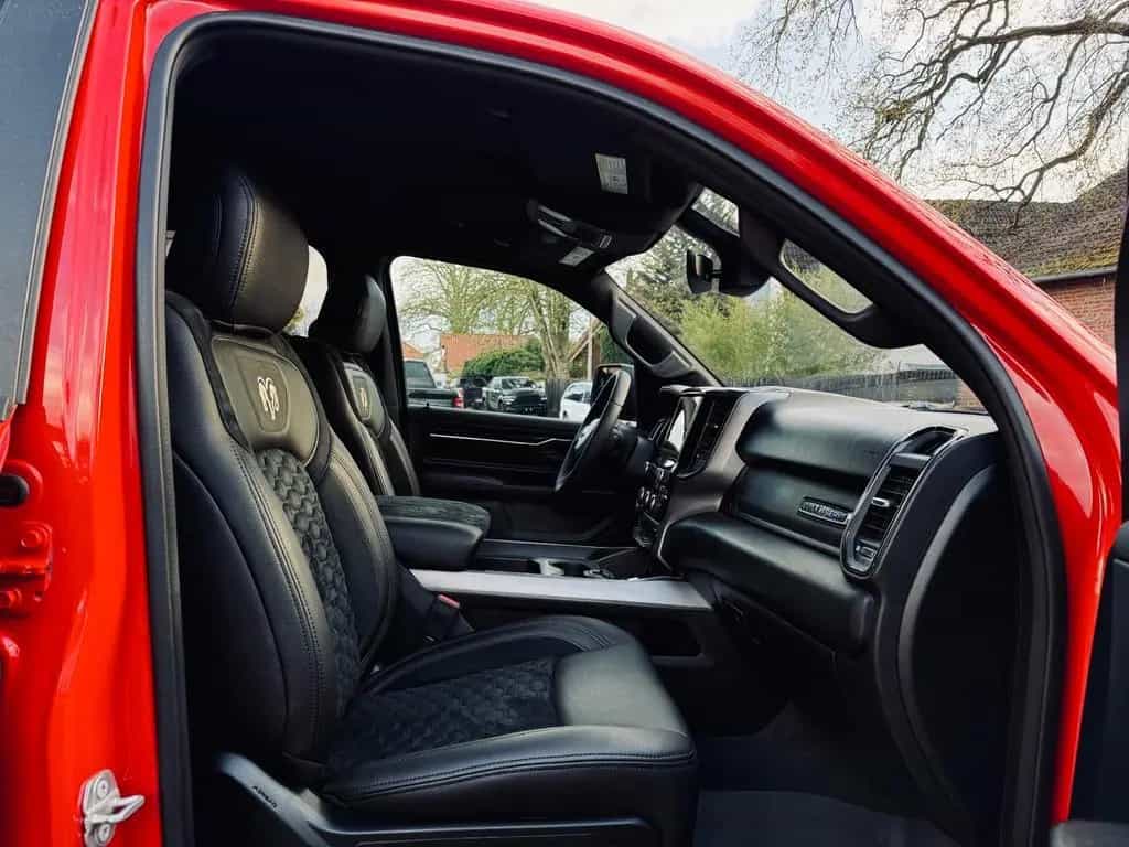 Dodge RAM V8*TRX KIT*OFFROAD*ROLLBAR*4X4*AHK*NAVI*BÜGEL* 12/2022-photo-42