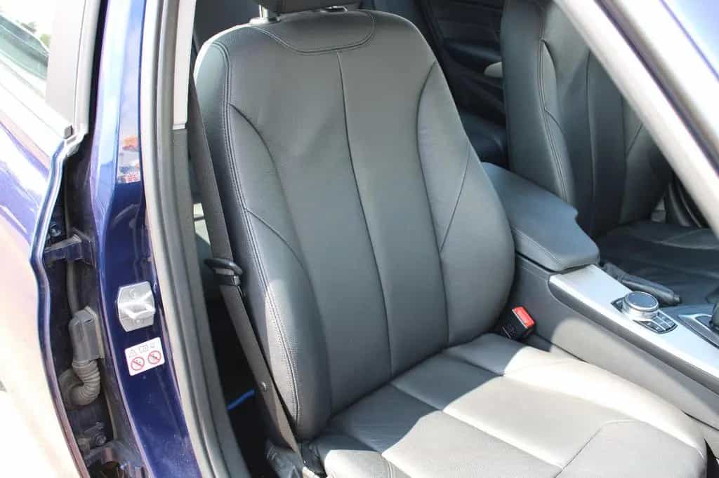 BMW 3 Series 320 Baureihe 3 Touring 320 i xDrive Advantage 12/2017-photo-11