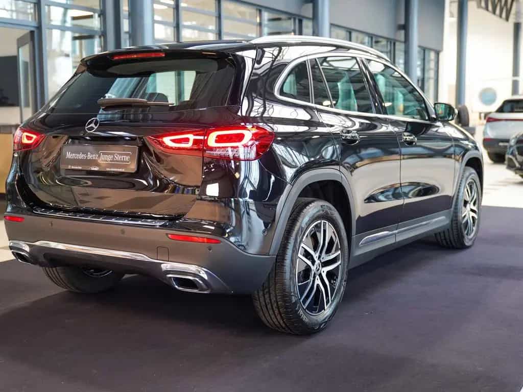 Mercedes-Benz GLA-Class 220 d Progressive Kamera Apple CarPlay MBUX 10/2020-photo-2