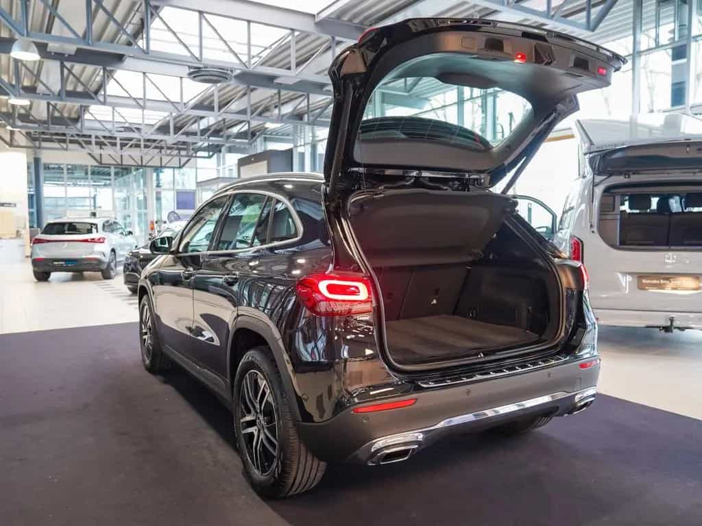 Mercedes-Benz GLA-Class 220 d Progressive Kamera Apple CarPlay MBUX 10/2020-photo-5