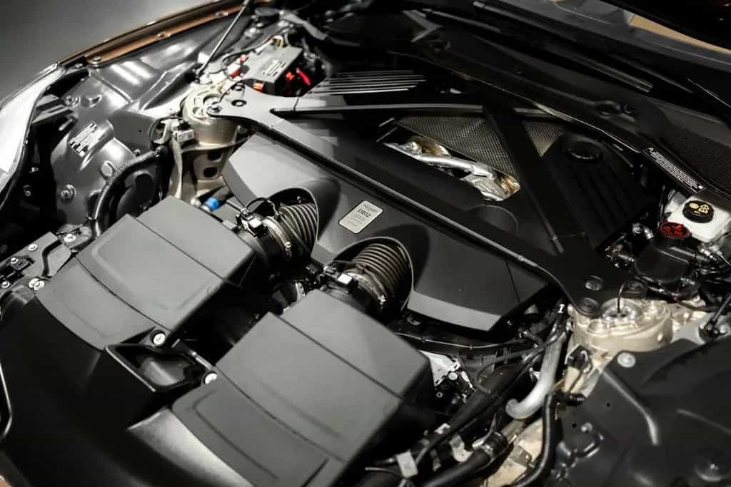Aston Martin DB12 Volante 4.0 V8 4.0 V8 nur 1.806 km | Orgina 02/2024-photo-22