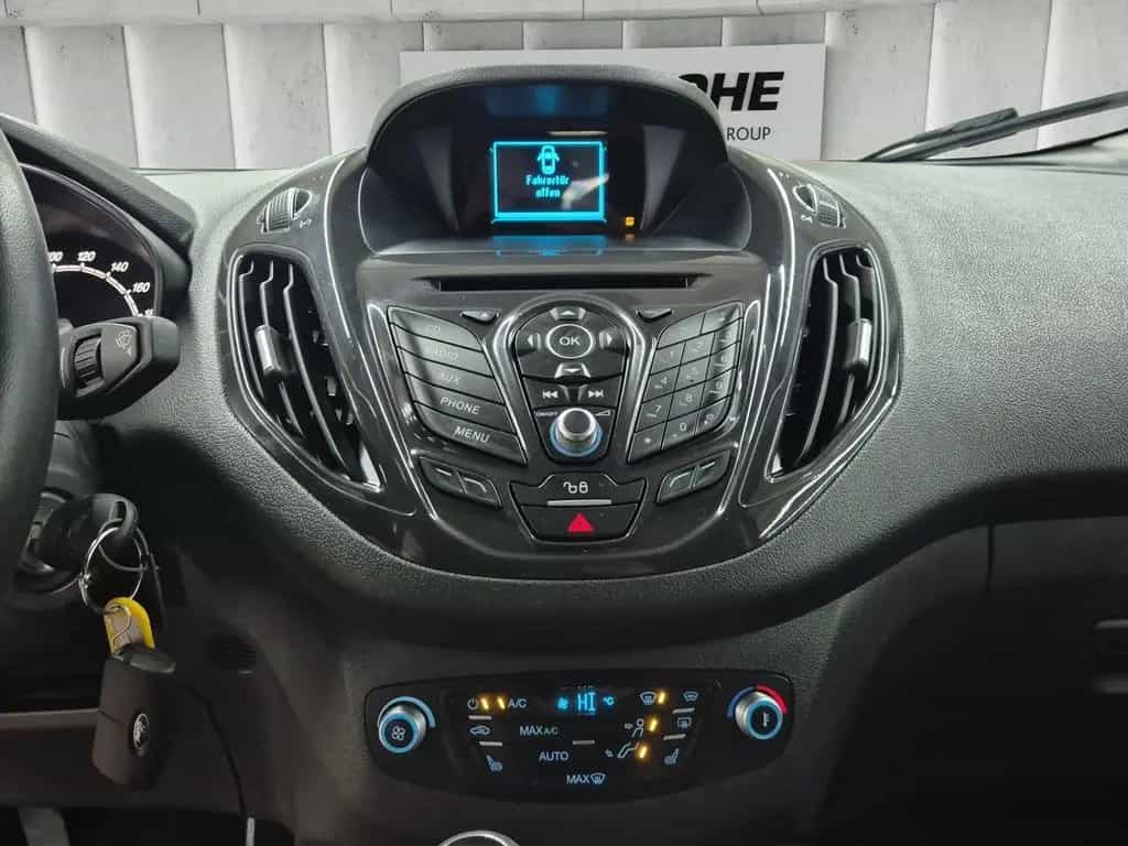 Ford Tourneo Courier Titanium 1.0 EcoBoost 11/2017-photo-14