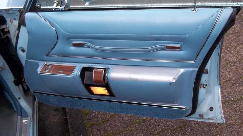 Chrysler New Yorker Brougham Big Block -77... 05/1977-photo-13