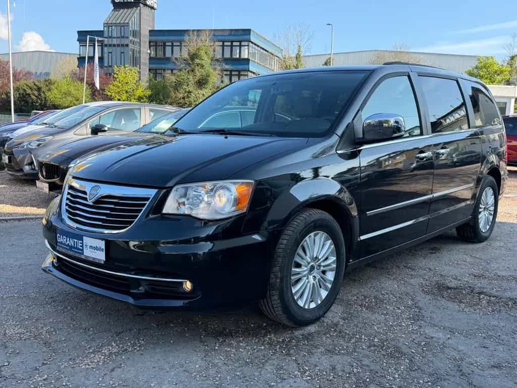 Lancia Voyager Gold/SD/7xSitzer/LEDER/DVD/KAMERA/VOLL 07/2013-photo-1
