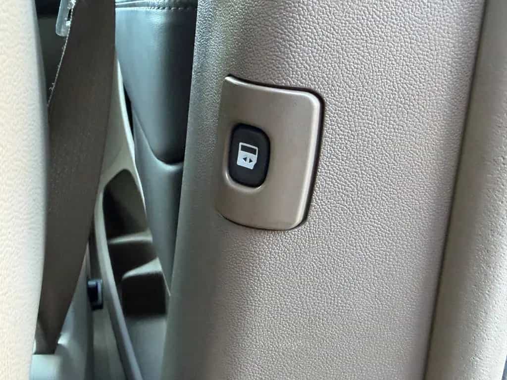 Lancia Voyager Gold/SD/7xSitzer/LEDER/DVD/KAMERA/VOLL 07/2013-photo-22