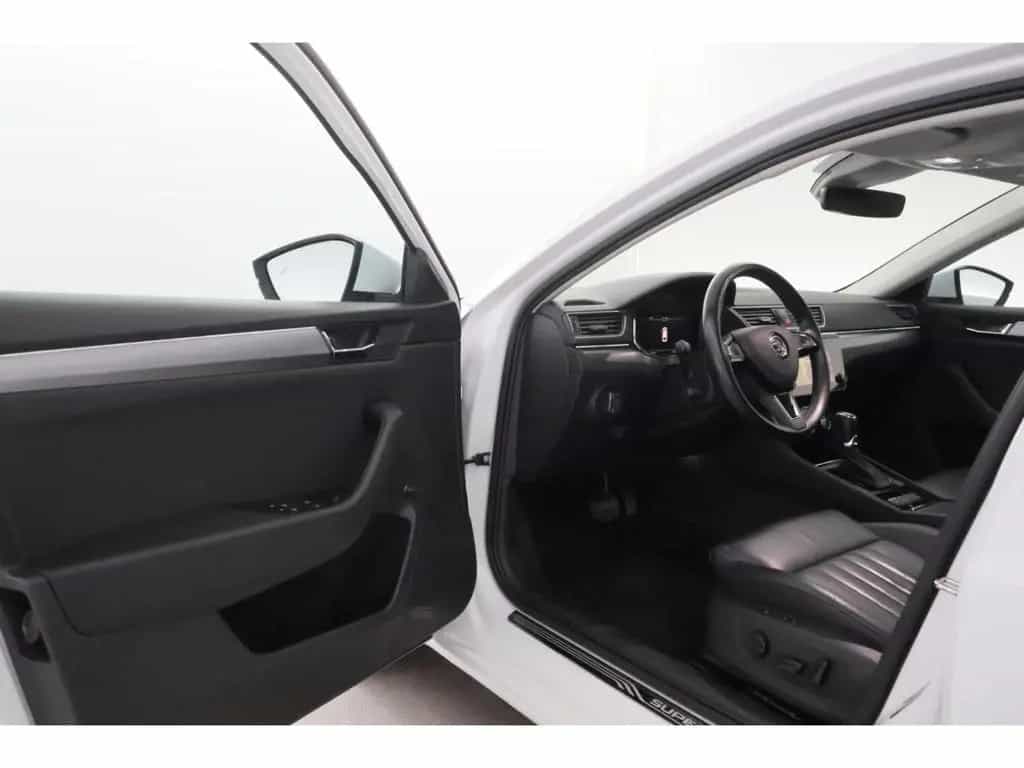 Skoda Superb 2.0TSI 4x4 Combi DSG Style+VIRTUAL+AHK 03/2019-photo-15
