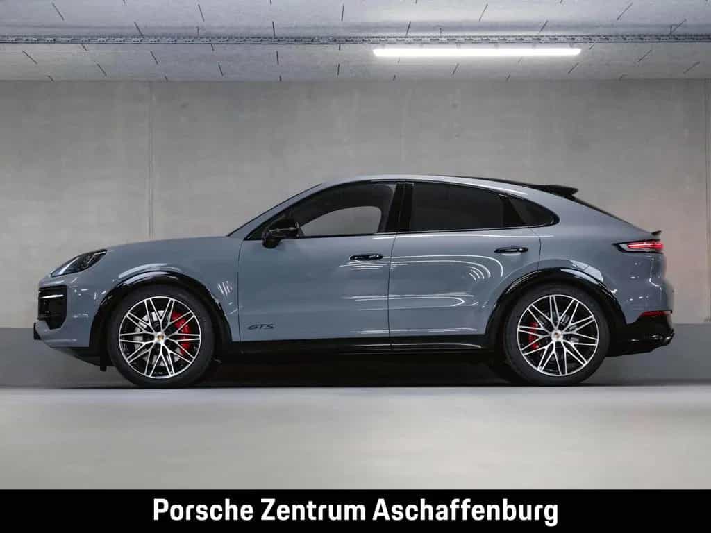 Porsche Cayenne GTS Coupé Head-Up Panoramadach 08/2024-photo-1