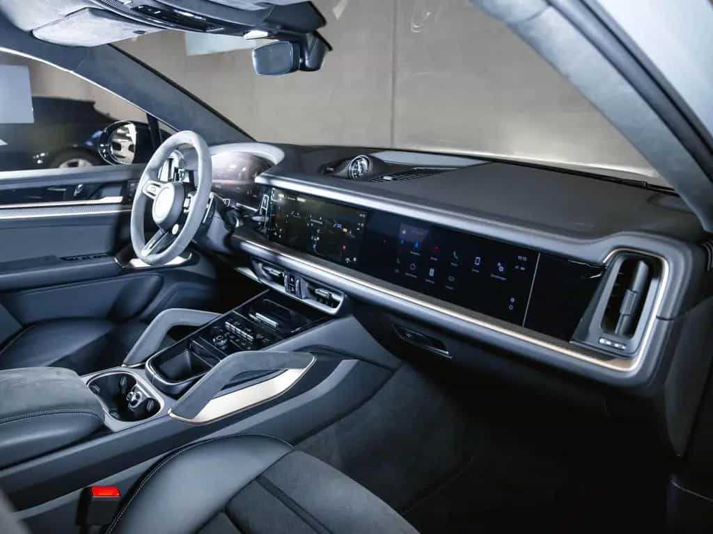 Porsche Cayenne GTS Coupé Head-Up Panoramadach 08/2024-photo-20