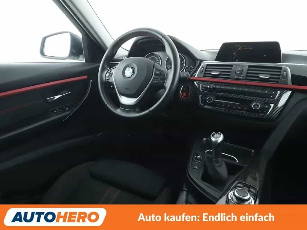 BMW 3 Series 330i Sport Line *NAVI*LED*HUD*CAM*TEMPO*SHZ*ALU* 05/2016-photo-12