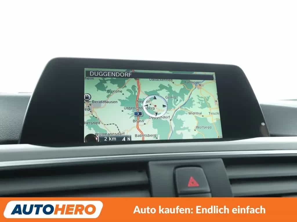 BMW 3 Series 330i Sport Line *NAVI*LED*HUD*CAM*TEMPO*SHZ*ALU* 05/2016-photo-17