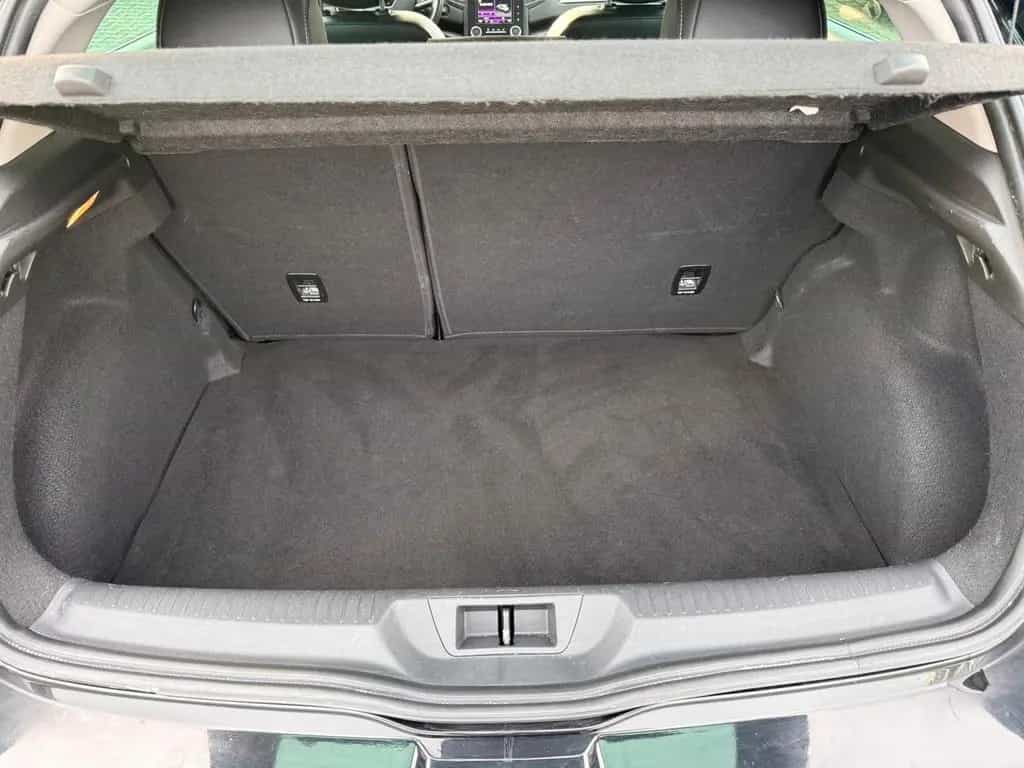 Renault Megane IV Lim. 5-trg. BOSE-Edition / 2.Hand 06/2018-photo-10