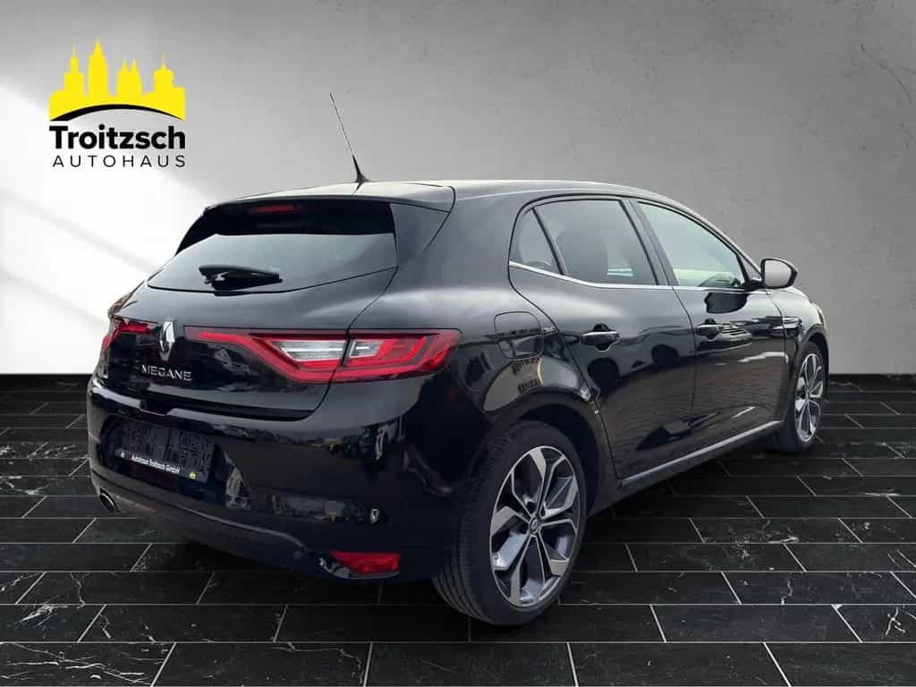 Renault Megane IV Lim. 5-trg. BOSE-Edition / 2.Hand 06/2018-photo-3