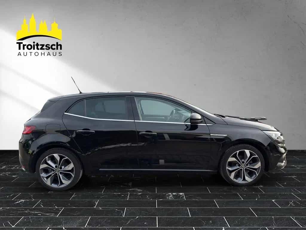 Renault Megane IV Lim. 5-trg. BOSE-Edition / 2.Hand 06/2018-photo-4