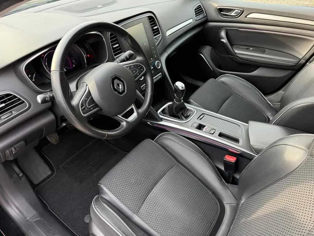 Renault Megane IV Lim. 5-trg. BOSE-Edition / 2.Hand 06/2018-photo-7