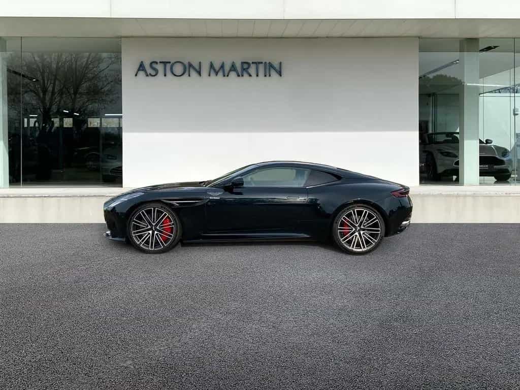 Aston Martin DB12 4.0 V8 08/2025-photo-2