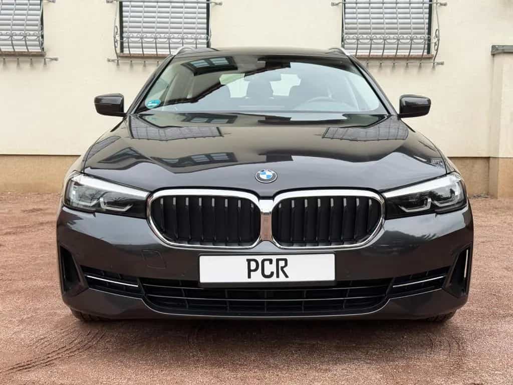 BMW 5 Series 520d TOURING G31 FACELIFT STANDH. AHK RFK SHZ 11/2020-photo-1
