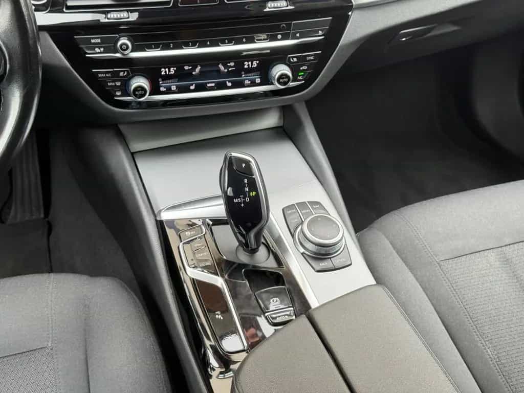 BMW 5 Series 520d TOURING G31 FACELIFT STANDH. AHK RFK SHZ 11/2020-photo-11