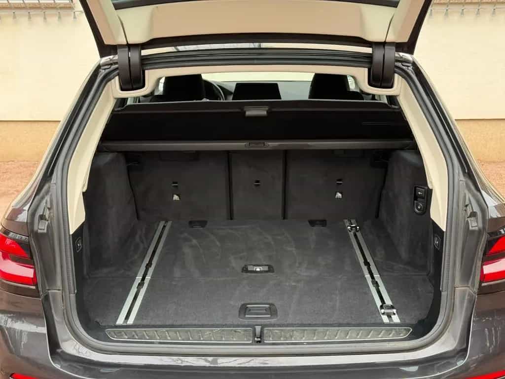 BMW 5 Series 520d TOURING G31 FACELIFT STANDH. AHK RFK SHZ 11/2020-photo-15
