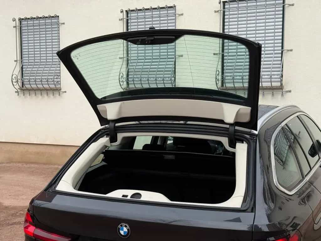 BMW 5 Series 520d TOURING G31 FACELIFT STANDH. AHK RFK SHZ 11/2020-photo-21