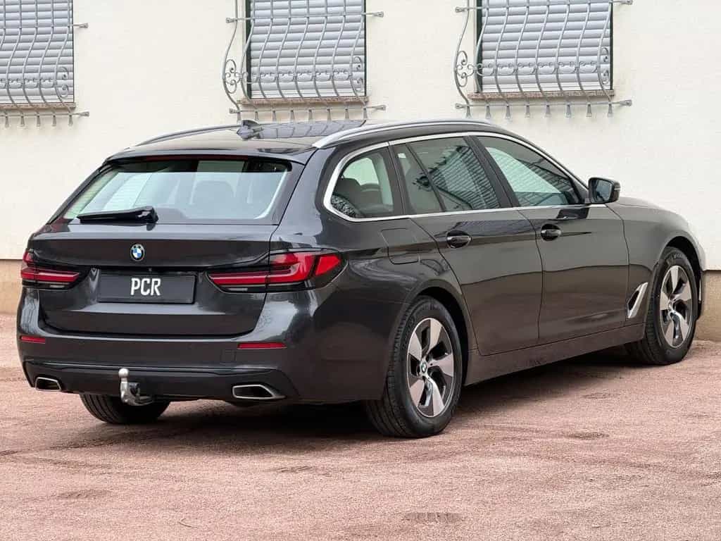 BMW 5 Series 520d TOURING G31 FACELIFT STANDH. AHK RFK SHZ 11/2020-photo-3