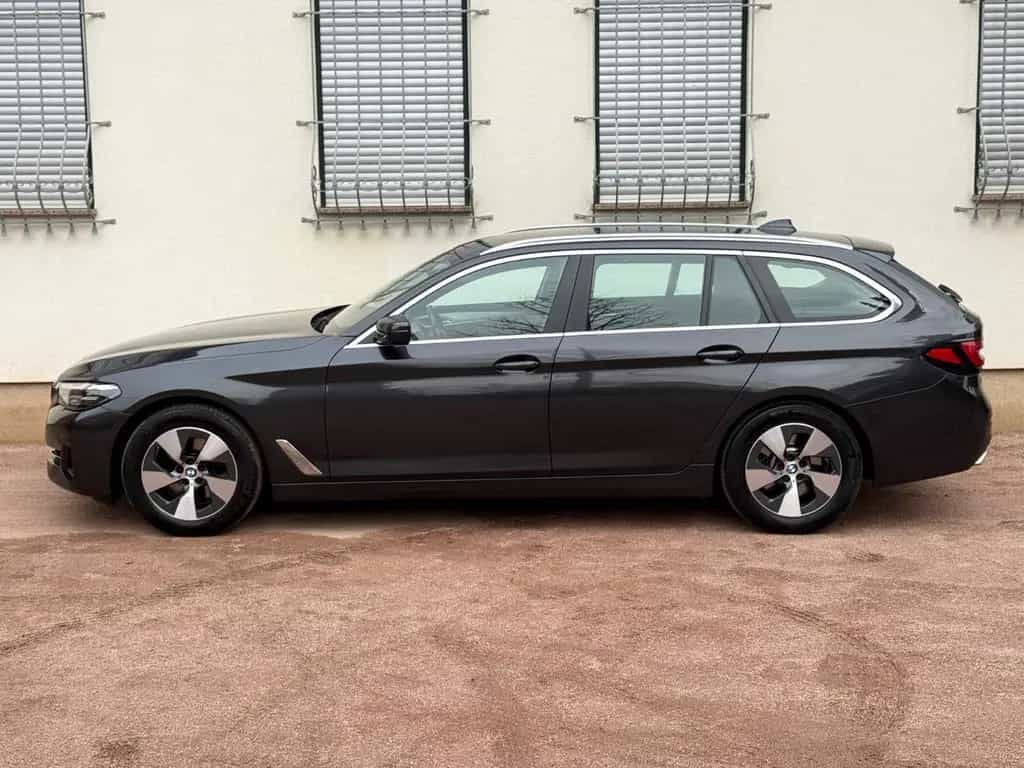 BMW 5 Series 520d TOURING G31 FACELIFT STANDH. AHK RFK SHZ 11/2020-photo-6